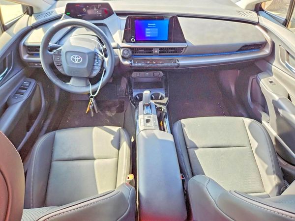2025 TOYOTA PRIUS