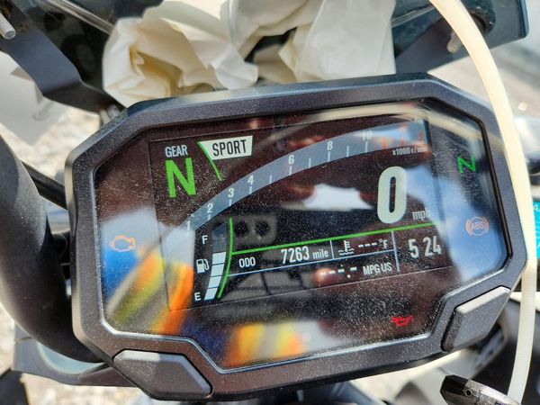2022 KAWASAKI ZR900