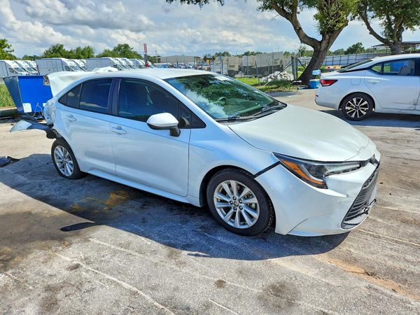 2024 TOYOTA COROLLA