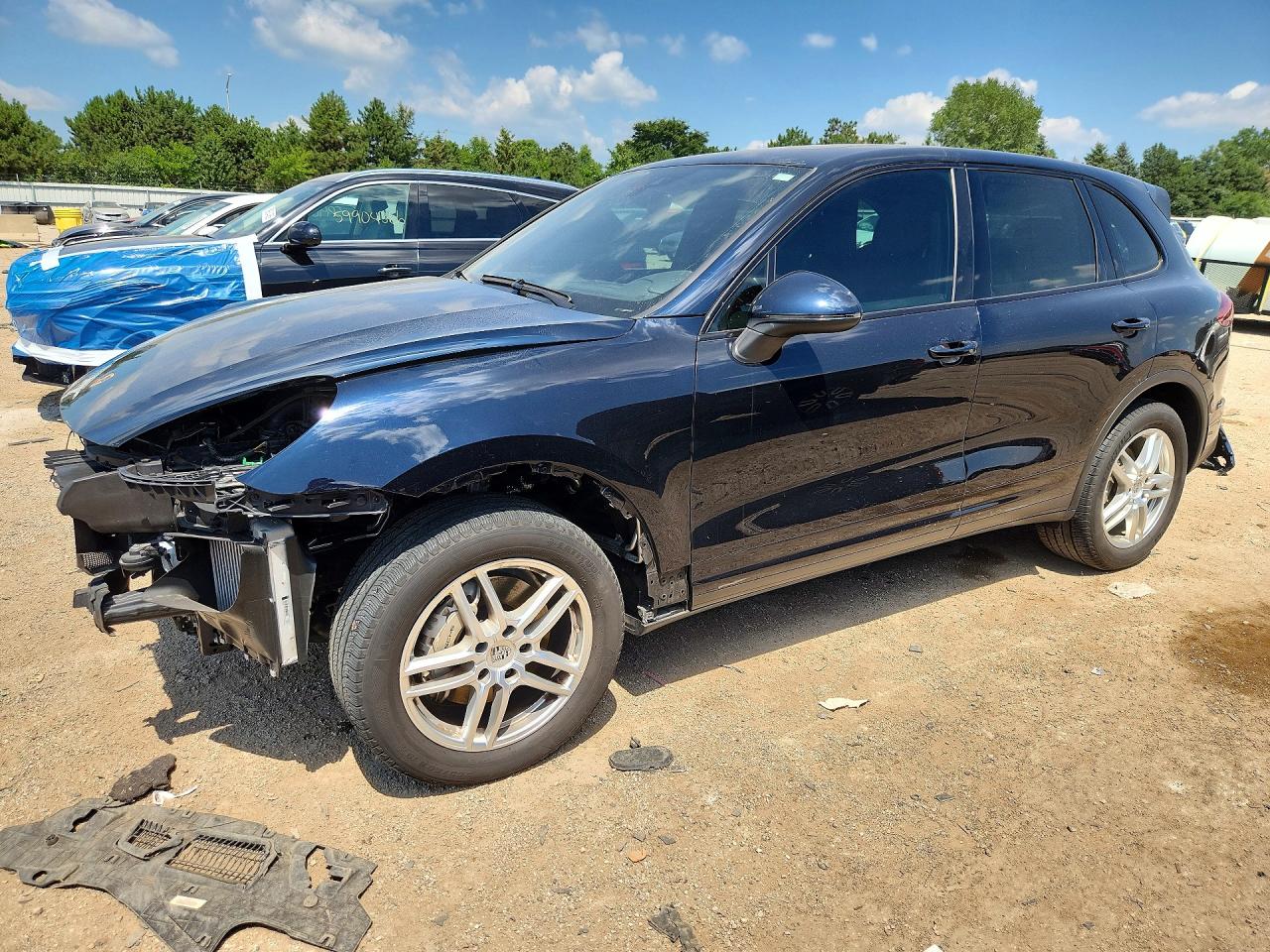 2017 PORSCHE CAYENNE