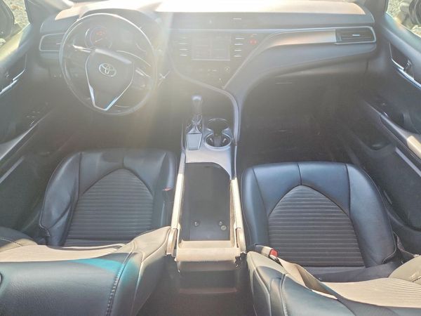 2019 TOYOTA CAMRY