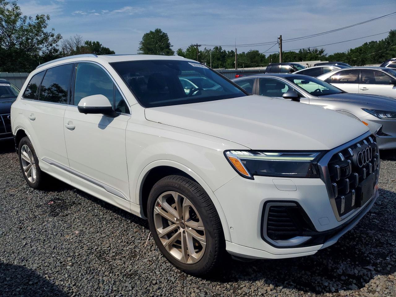 2025 AUDI Q7 quattro Premium