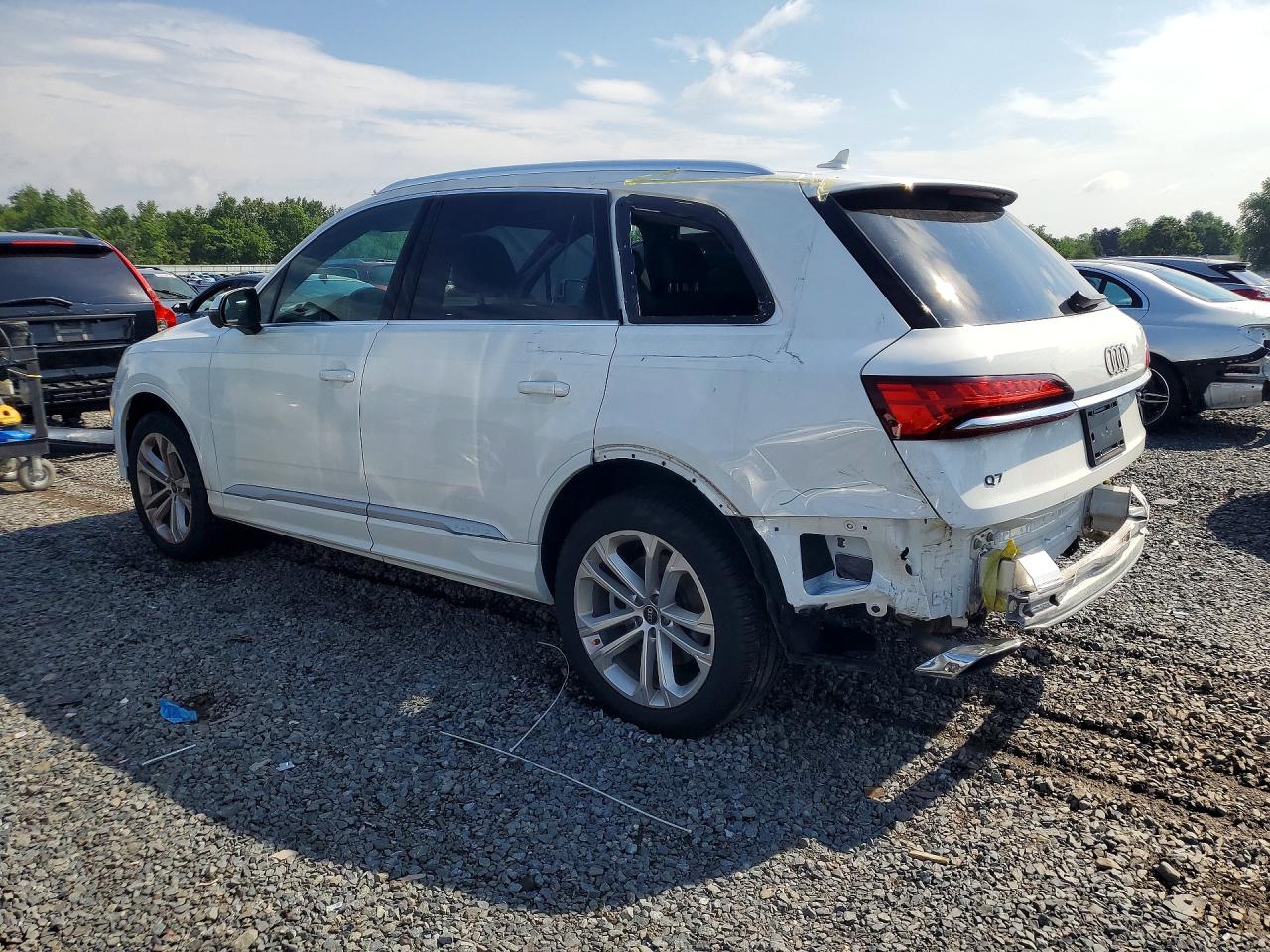 2025 AUDI Q7 quattro Premium