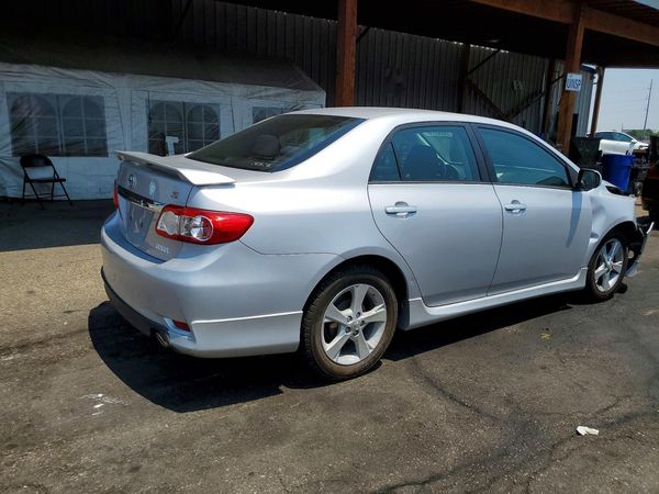 2012 TOYOTA COROLLA