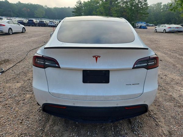 2020 TESLA MODEL Y