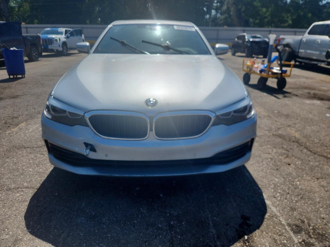 2018 BMW 530