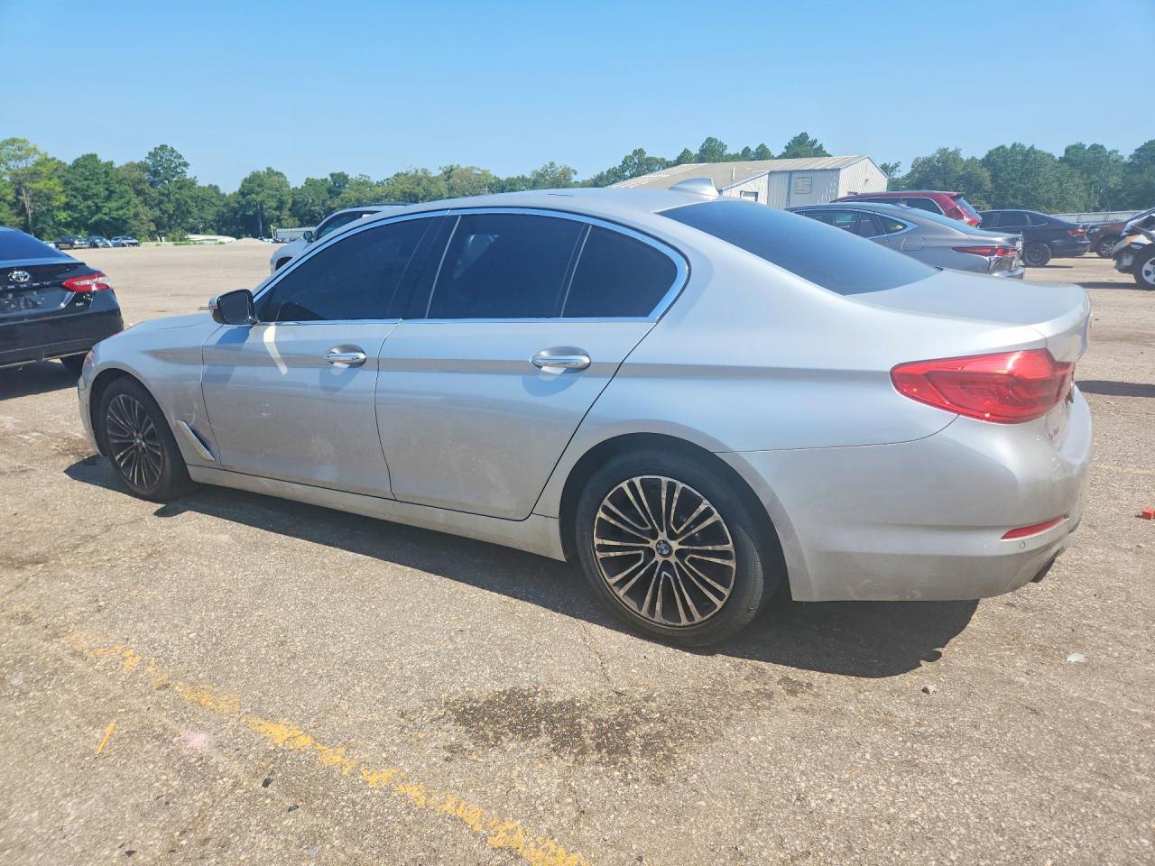2018 BMW 530