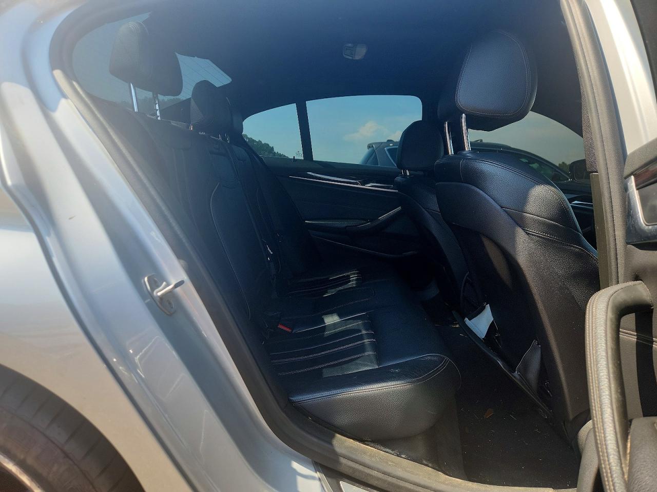 2018 BMW 530