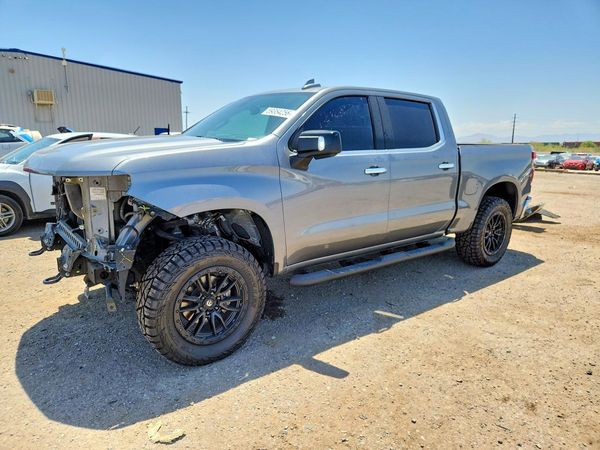 2020 CHEVROLET SILVERADO LTZ — Front 3/4