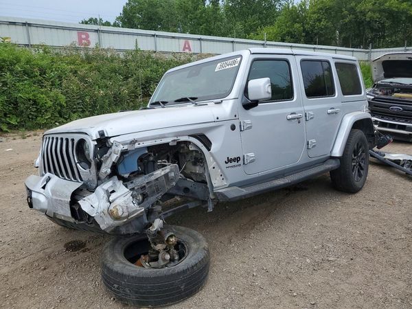 2022 JEEP WRANGLER Unlimited Sahara — Front 3/4