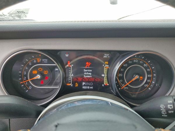 2022 JEEP WRANGLER Unlimited Sahara — ODOM