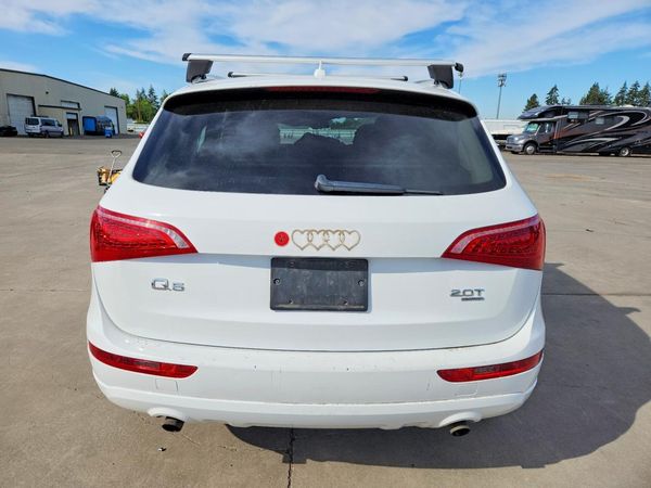 2012 AUDI Q5 Premium Plus
