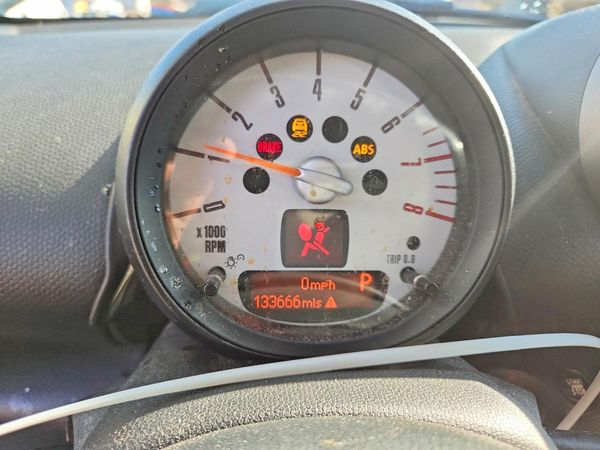 2012 MINI COOPER
