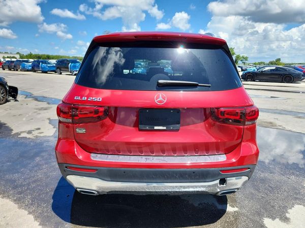 2020 MERCEDES-BENZ GLB GLB250