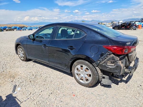 2016 MAZDA 3 SV/Base