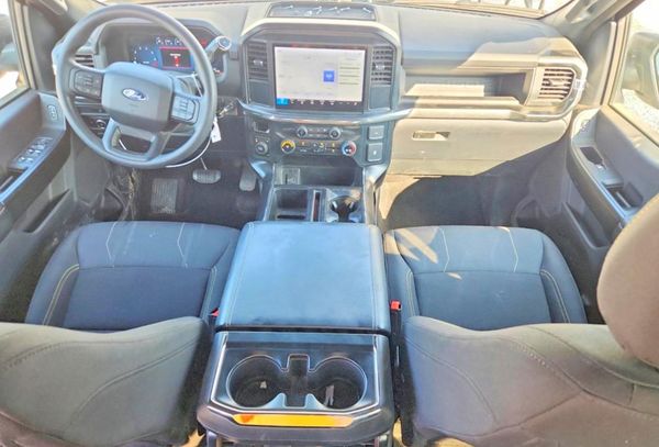 2025 FORD F150 STX