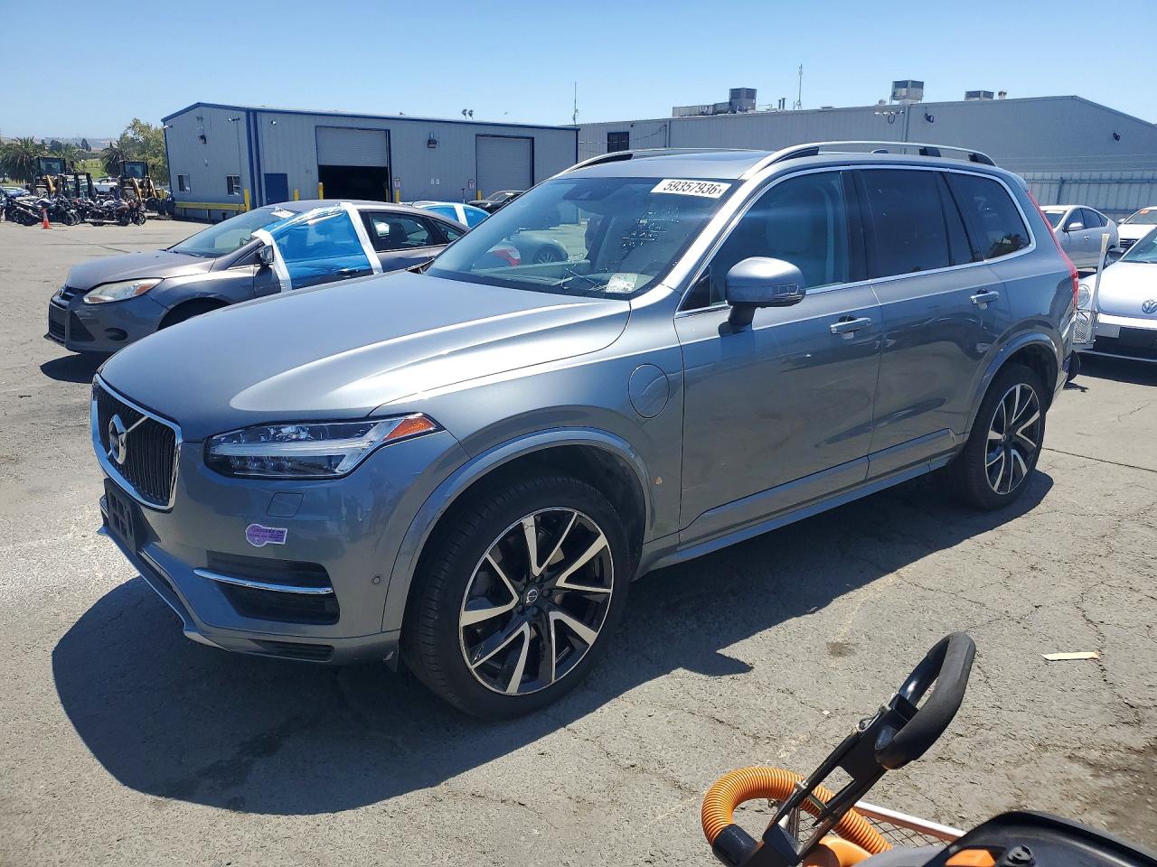2019 VOLVO XC90 Momentum