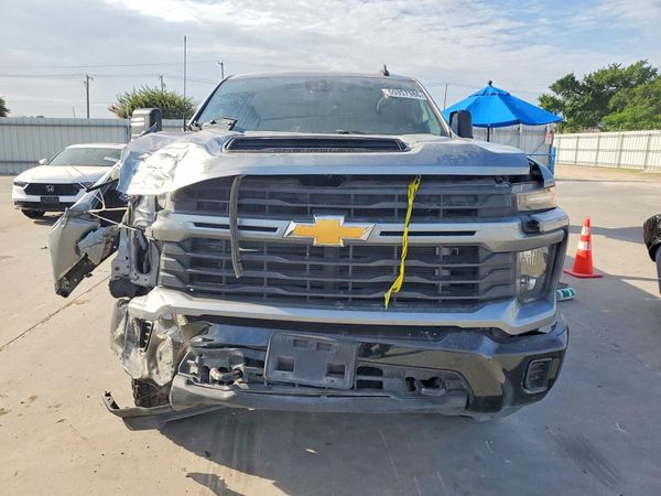 2024 CHEVROLET SILVERADO Custom