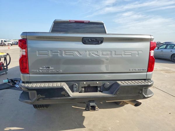 2024 CHEVROLET SILVERADO Custom