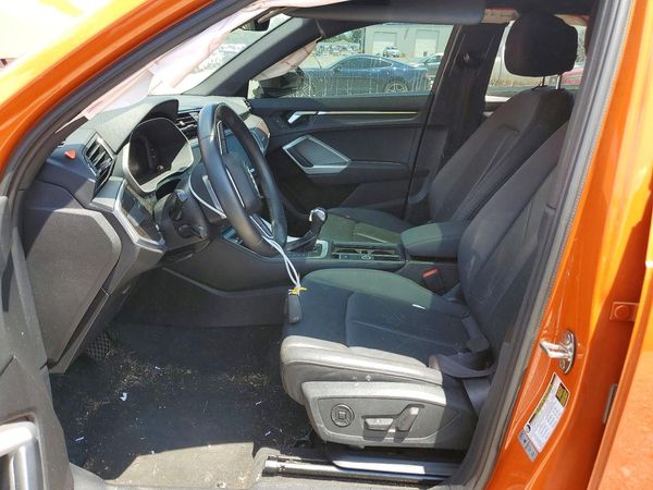 2022 AUDI Q3 quattro Premium