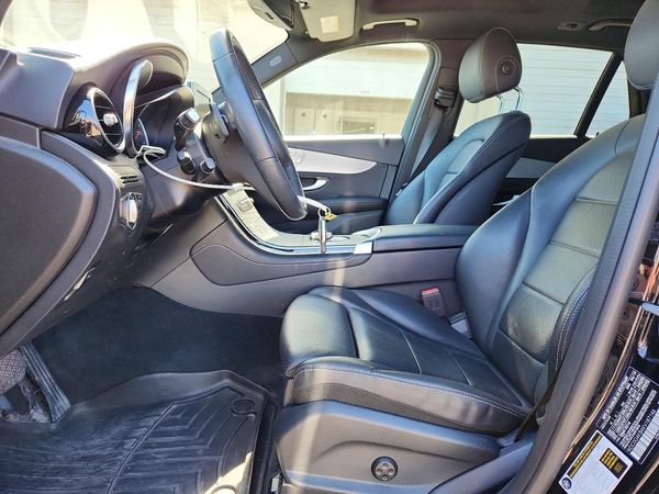 2019 MERCEDES-BENZ GLC GLC 300-4M