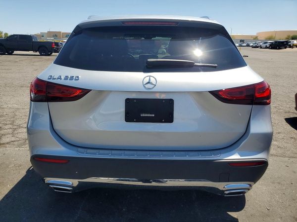 2021 MERCEDES-BENZ GLA GLA250