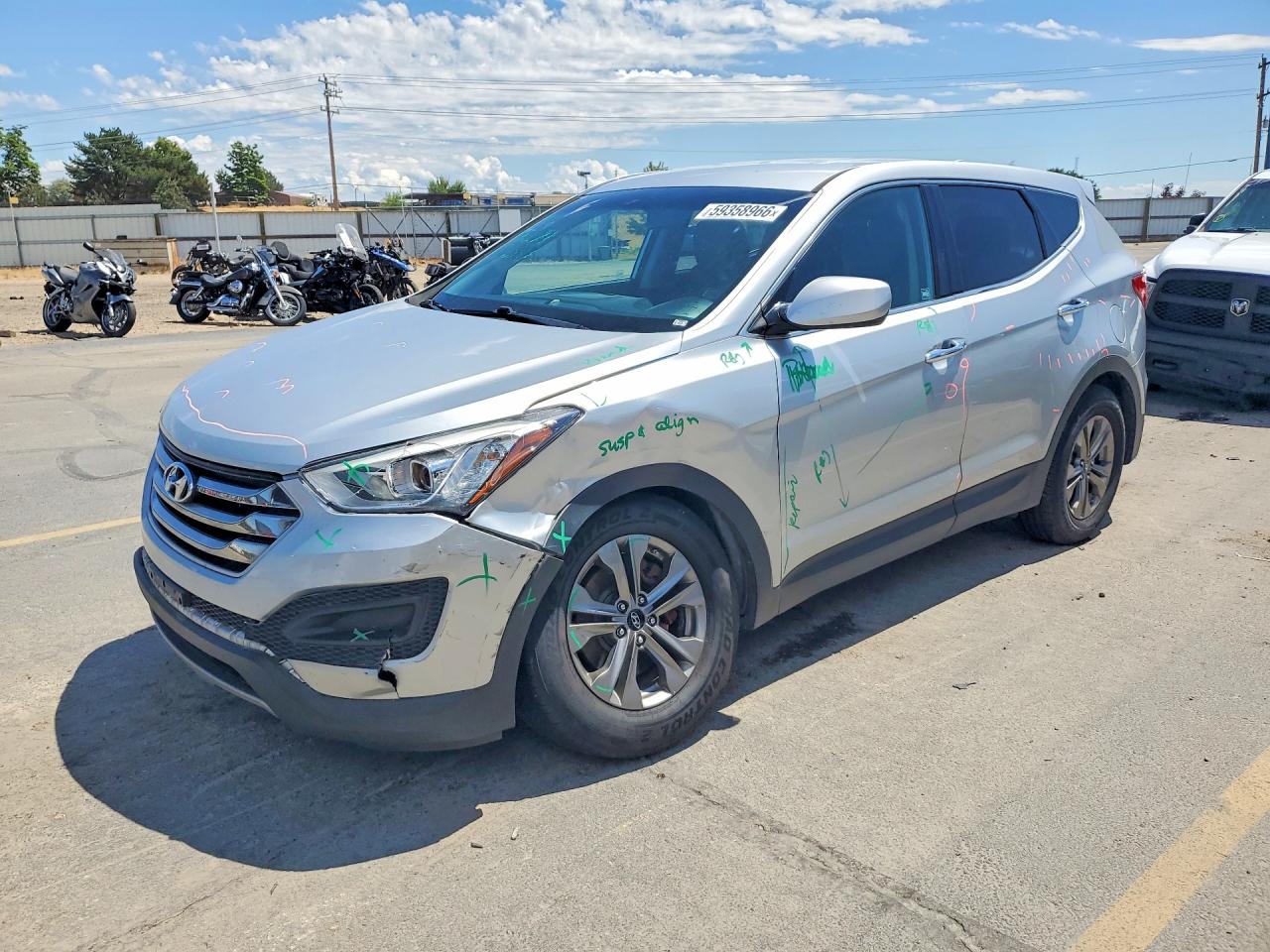 2015 HYUNDAI SANTA FE GL — Front 3/4