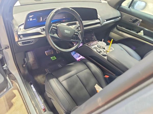 2026 CADILLAC VISTIQ Luxury
