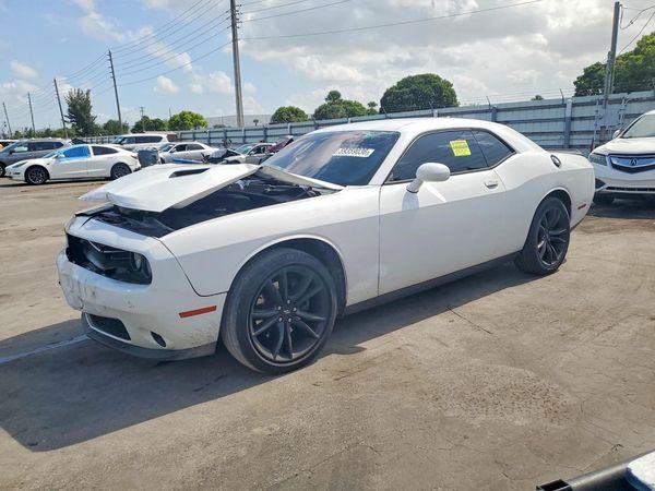 2018 DODGE CHALLENGER SXT