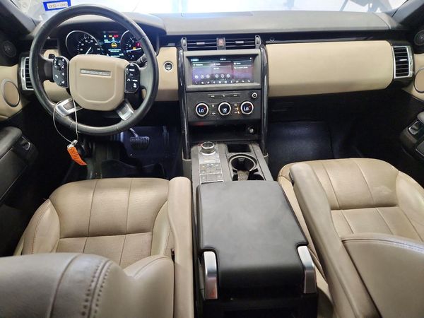 2019 LAND ROVER DISCOVERY SE