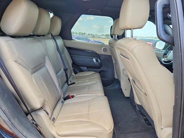 2019 LAND ROVER DISCOVERY SE