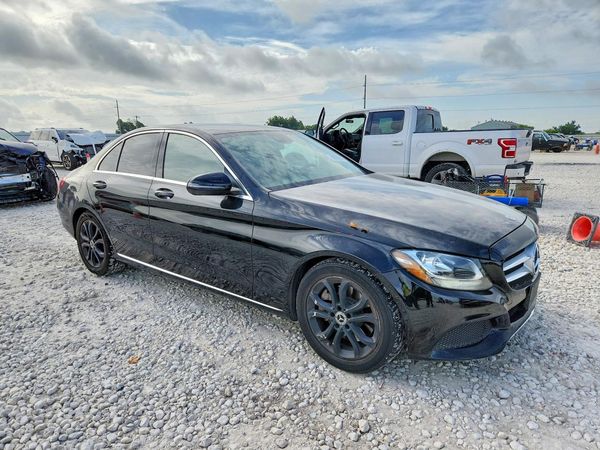 2016 MERCEDES-BENZ C C300