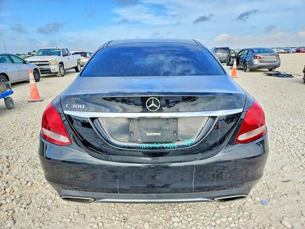 2016 MERCEDES-BENZ C C300