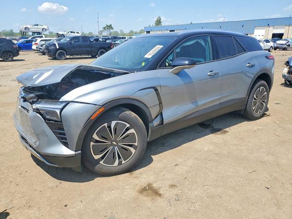 2025 CHEVROLET BLAZER LT — Front 3/4