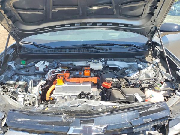 2025 CHEVROLET BLAZER LT — Engine bay