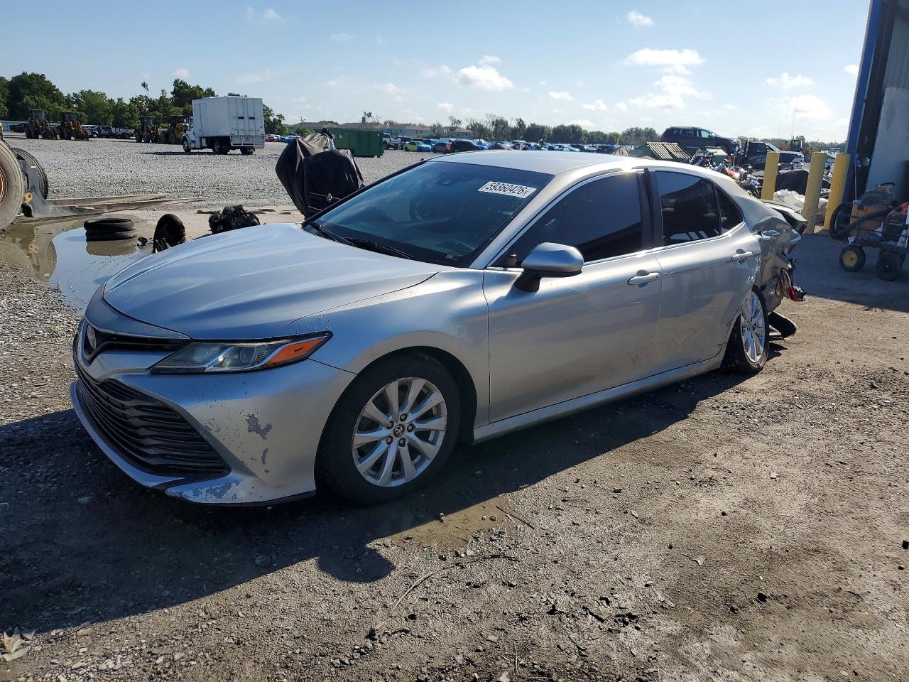 2018 TOYOTA CAMRY