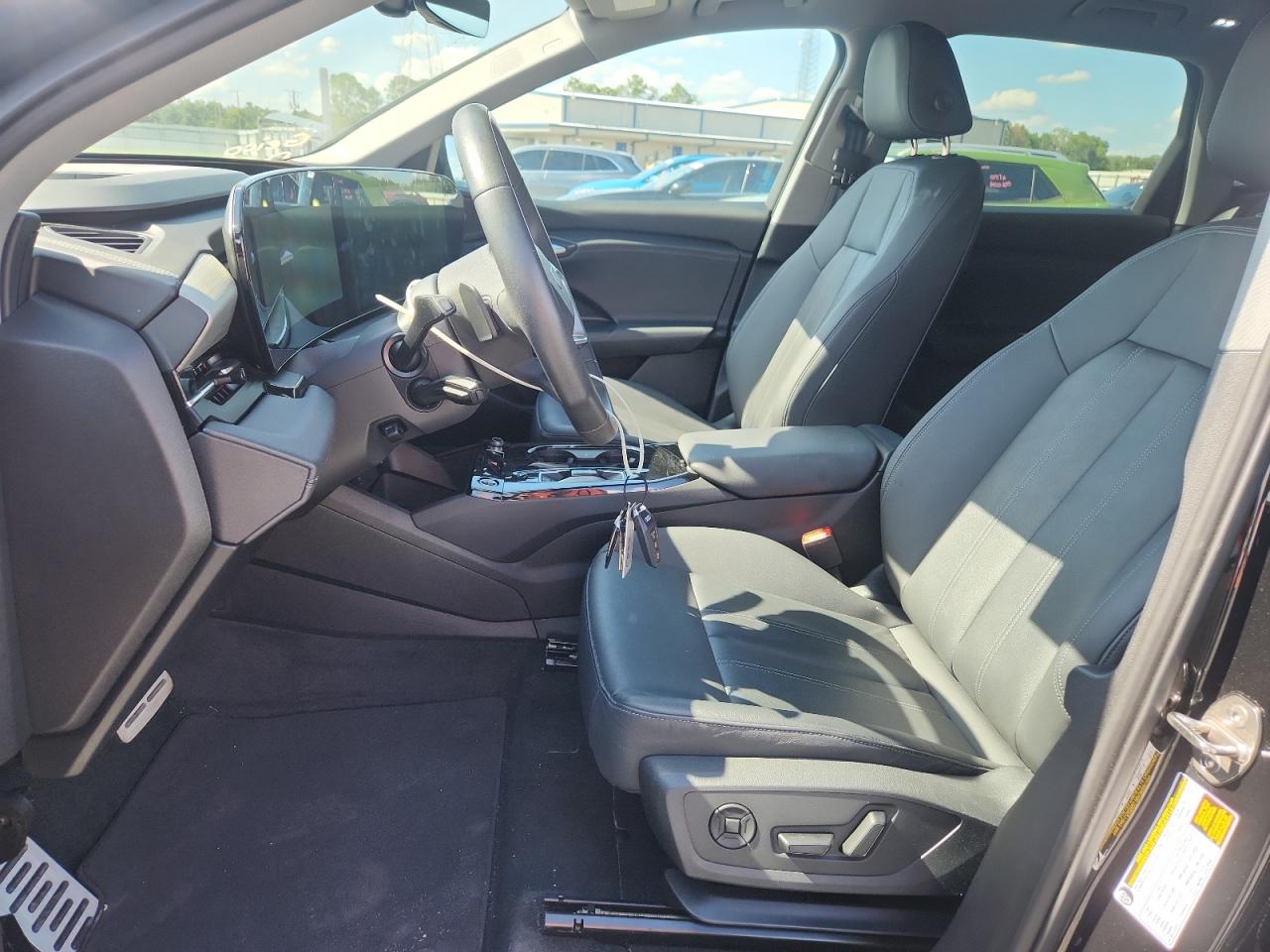 2025 AUDI Q6 E-TRON