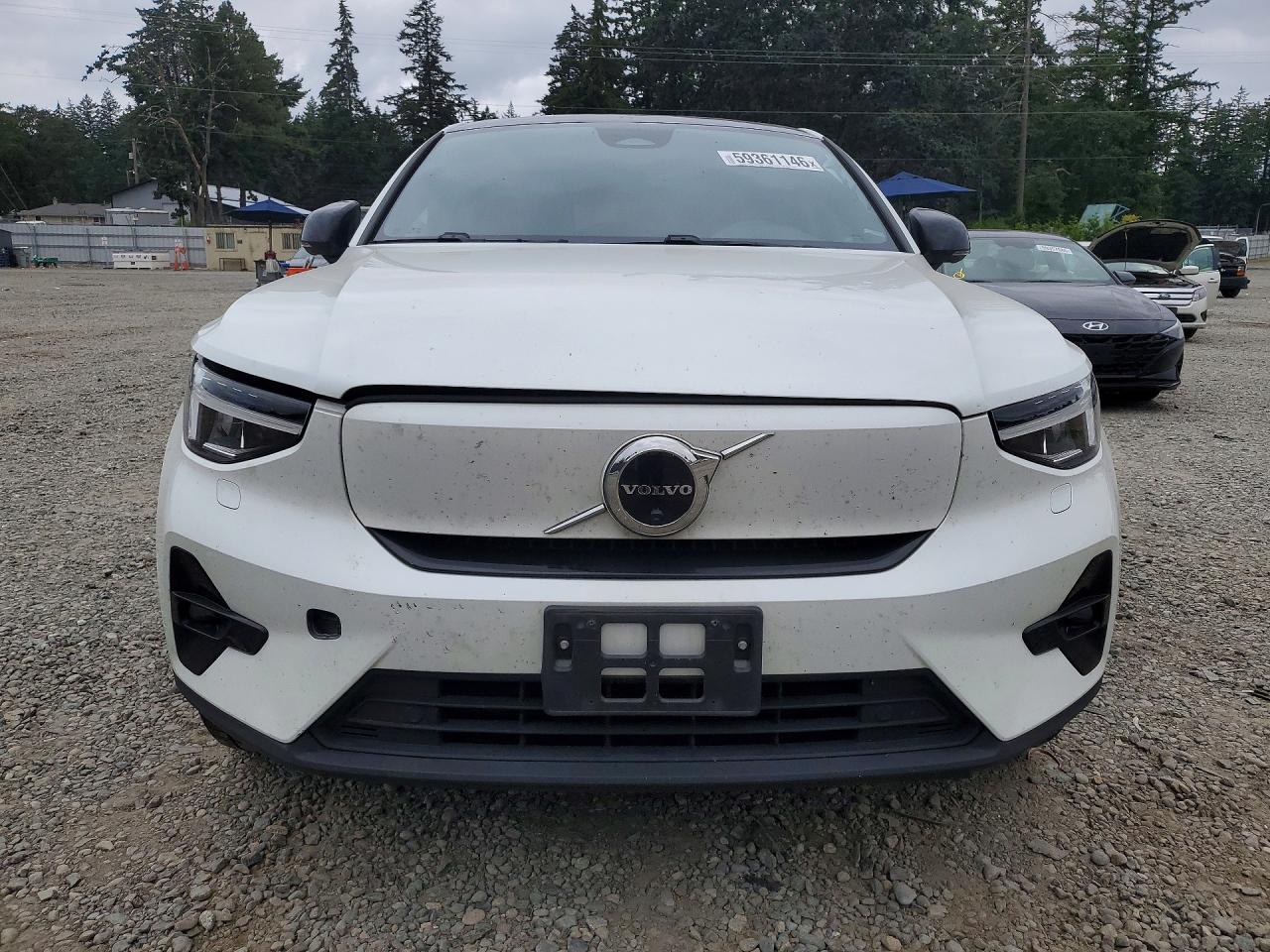 2023 VOLVO C40 Ultimate Dark