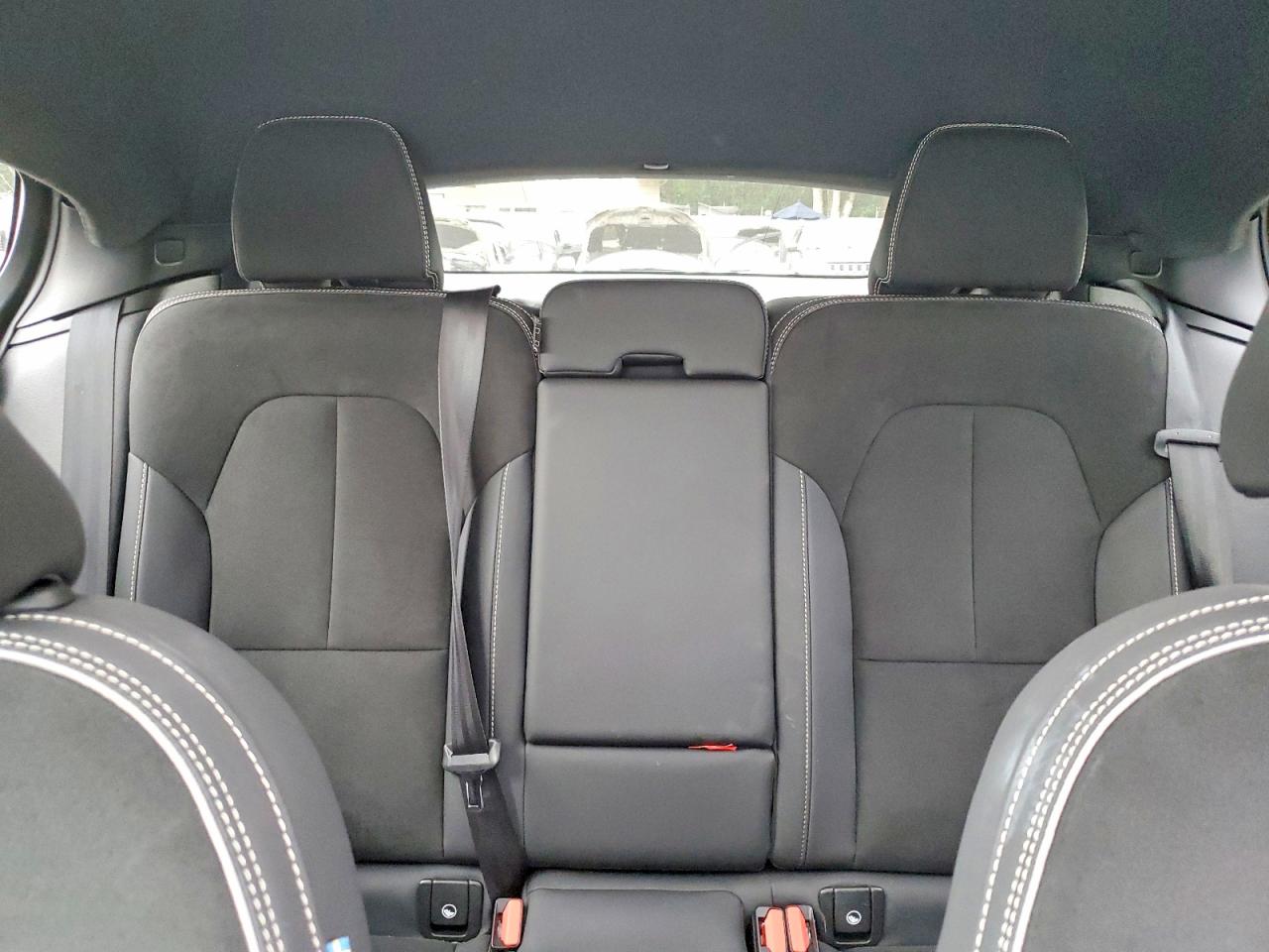 2023 VOLVO C40 Ultimate Dark