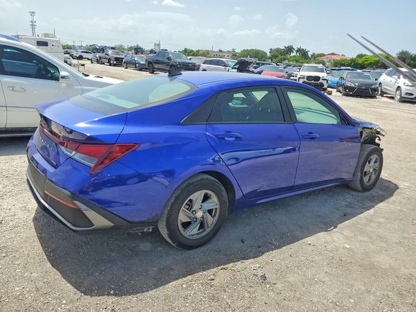 2024 HYUNDAI ELANTRA