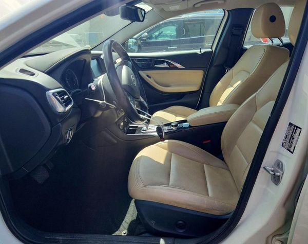 2018 INFINITI QX30