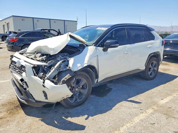 2020 TOYOTA RAV4 XSE HV