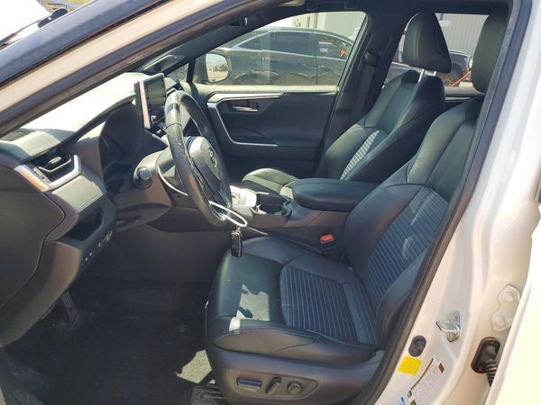 2020 TOYOTA RAV4 XSE HV