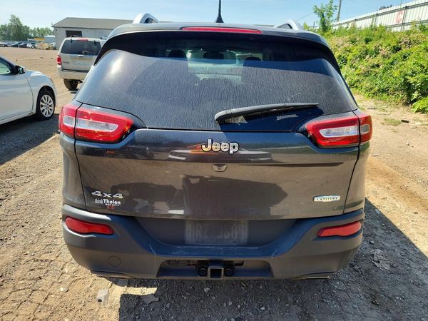 2017 JEEP CHEROKEE LATITUDE 4X4