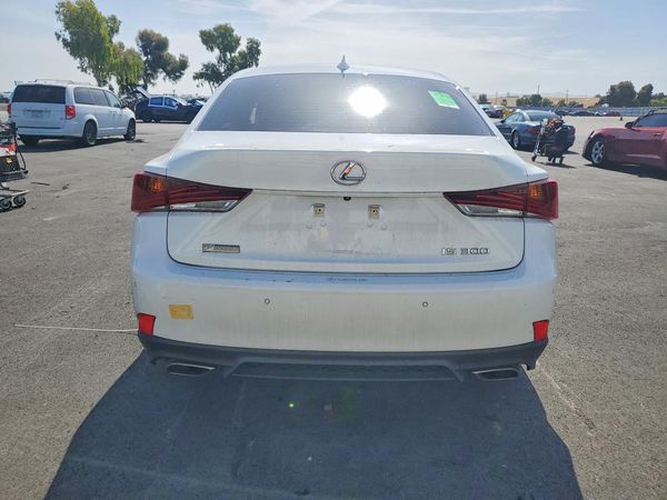 2020 LEXUS IS