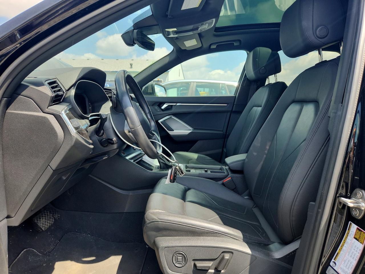 2023 AUDI Q3 S Line quattro Premium