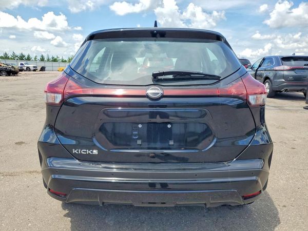 2024 NISSAN KICKS S