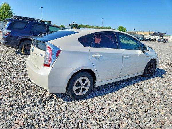 2014 TOYOTA PRIUS