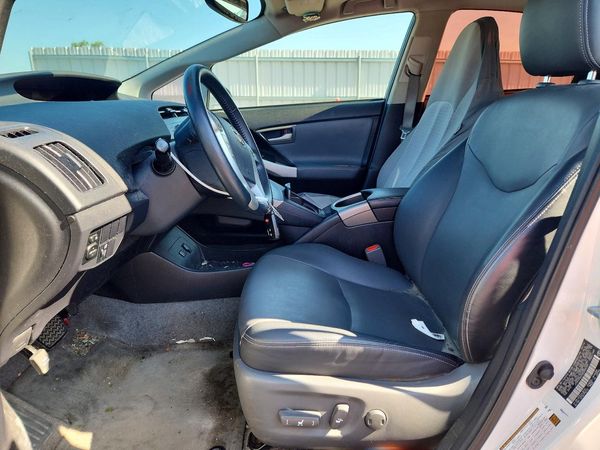2014 TOYOTA PRIUS