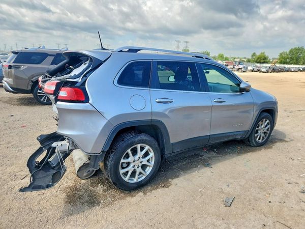 2017 JEEP CHEROKEE LATITUDE FWD